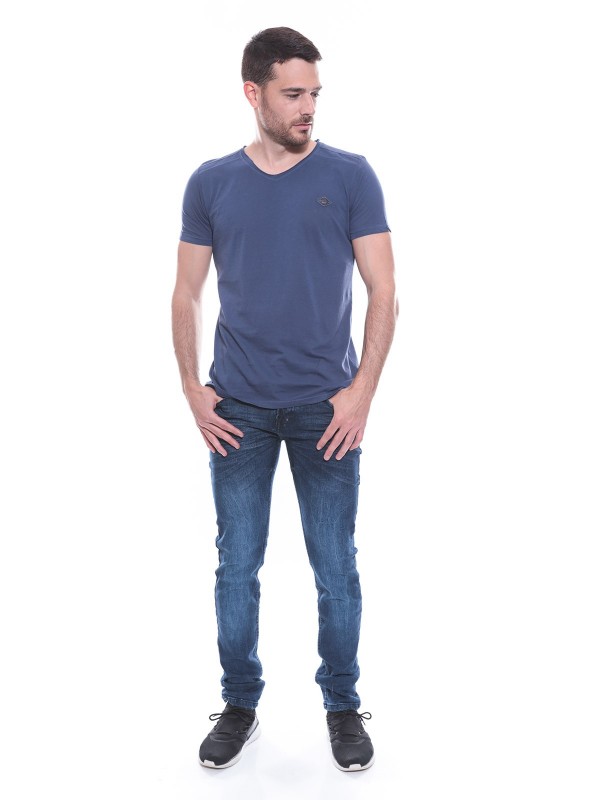 T-shirt col V en coton...