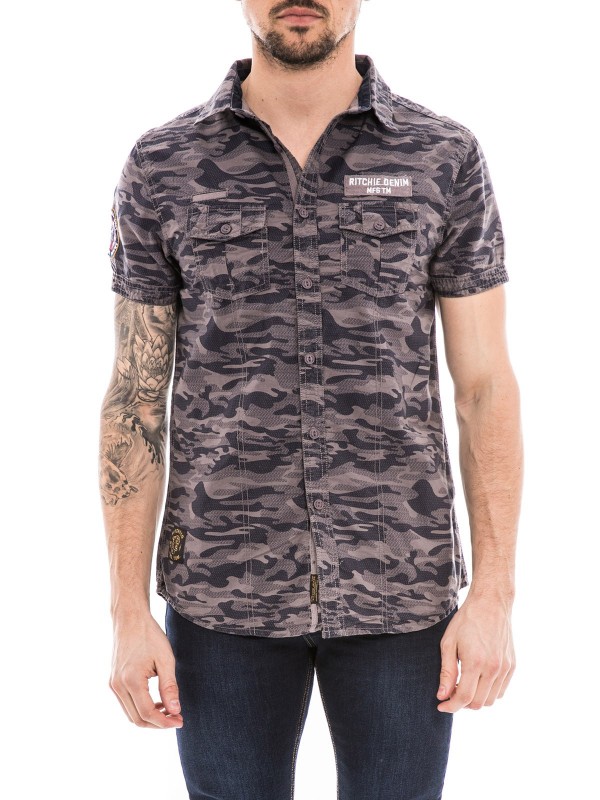 Chemise motif camouflage...