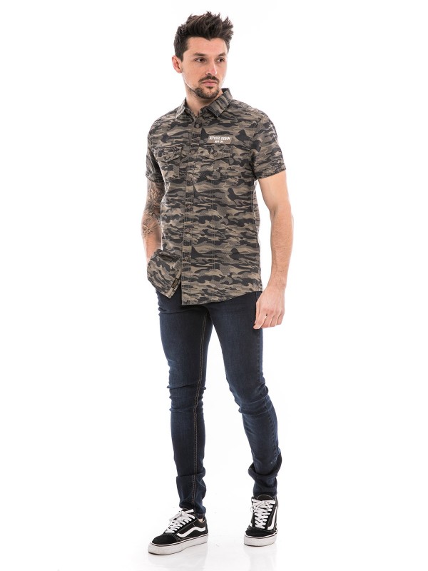 Chemise motif camouflage...