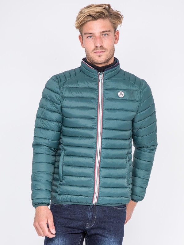 Doudoune légère col montant...