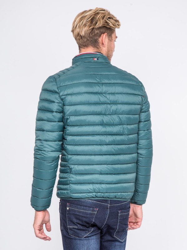 Doudoune légère col montant...