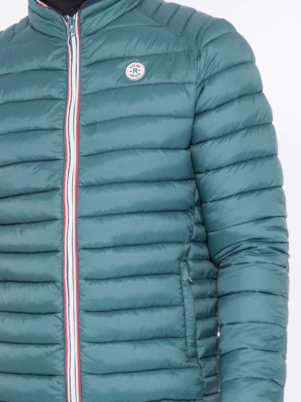 Doudoune légère col montant...