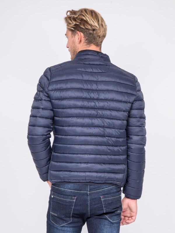 Doudoune légère col montant...