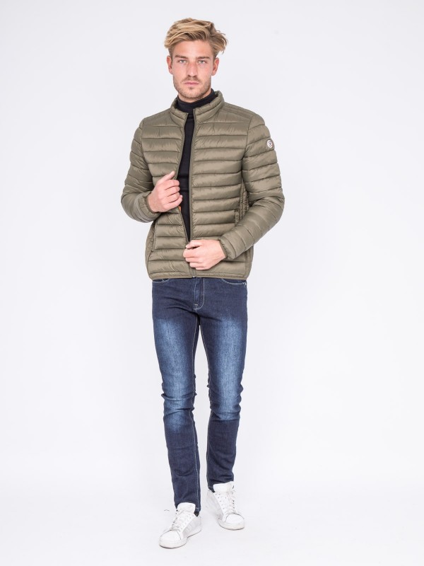 Doudoune légère col montant...