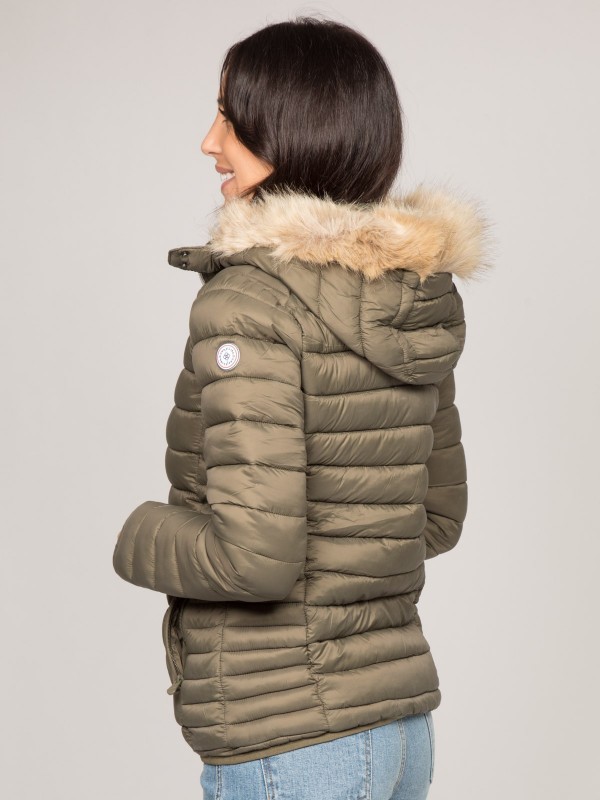 Doudoune légère capuche...