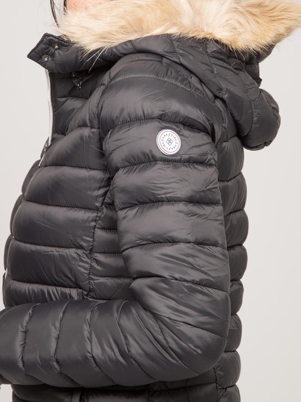 Doudoune légère capuche...