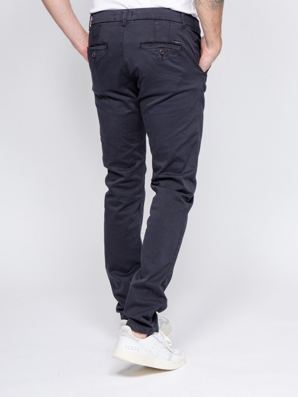 Pantalon chino coupe...