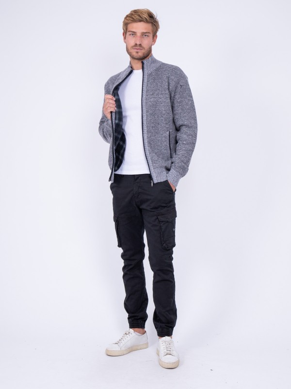 Gilet zippé col montant...