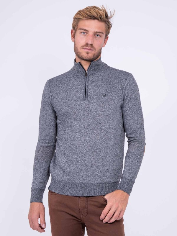 Pull col montant zippé...