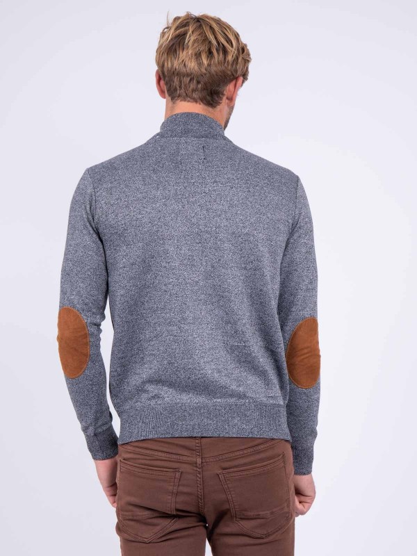 Pull col montant zippé...