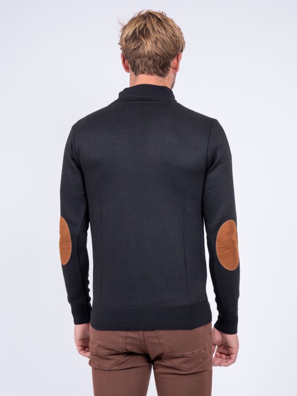 Pull col montant zippé...