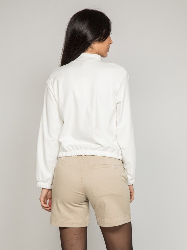 Pull polaire avec volants...