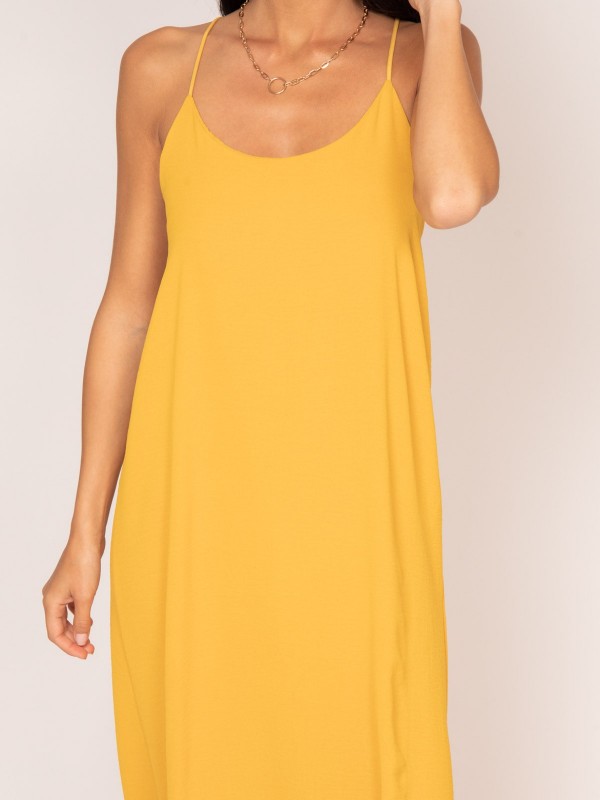 Robe longue à bretelles...