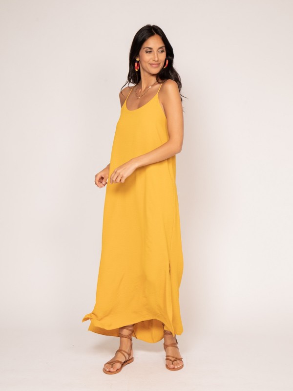 Robe longue à bretelles...