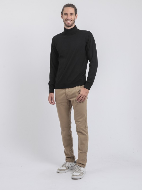 Pull col roulé pur coton...