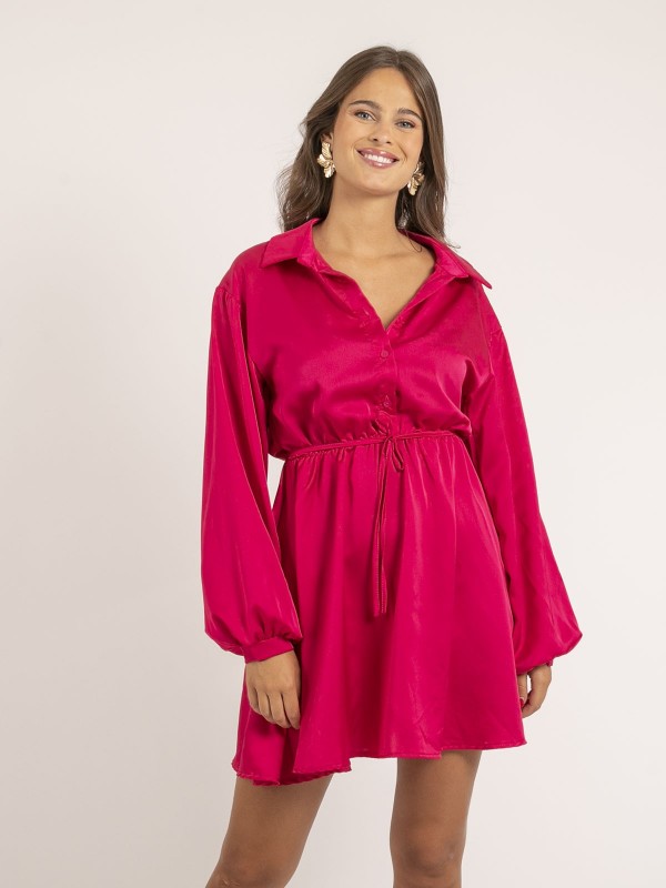 Robe chemise courte satin...