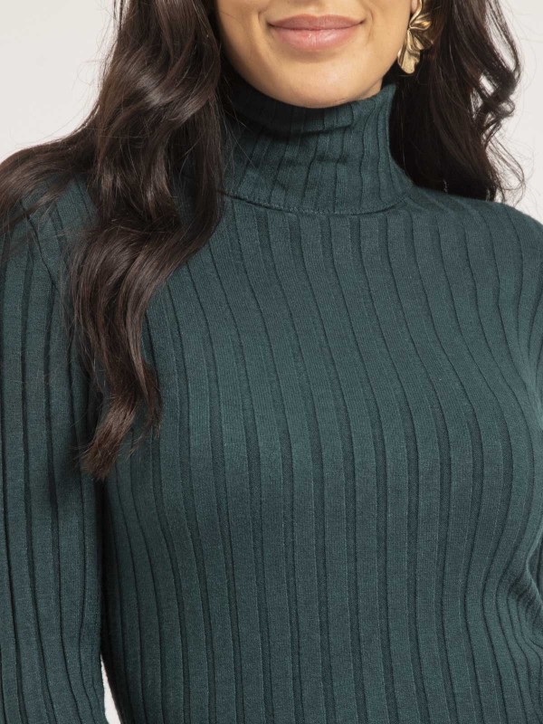 Pull col roulé côtelé...