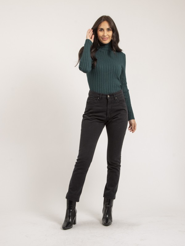 Pull col roulé côtelé...