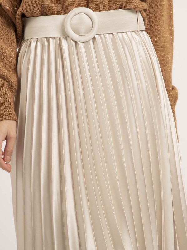 Jupe mi-longue plissée...