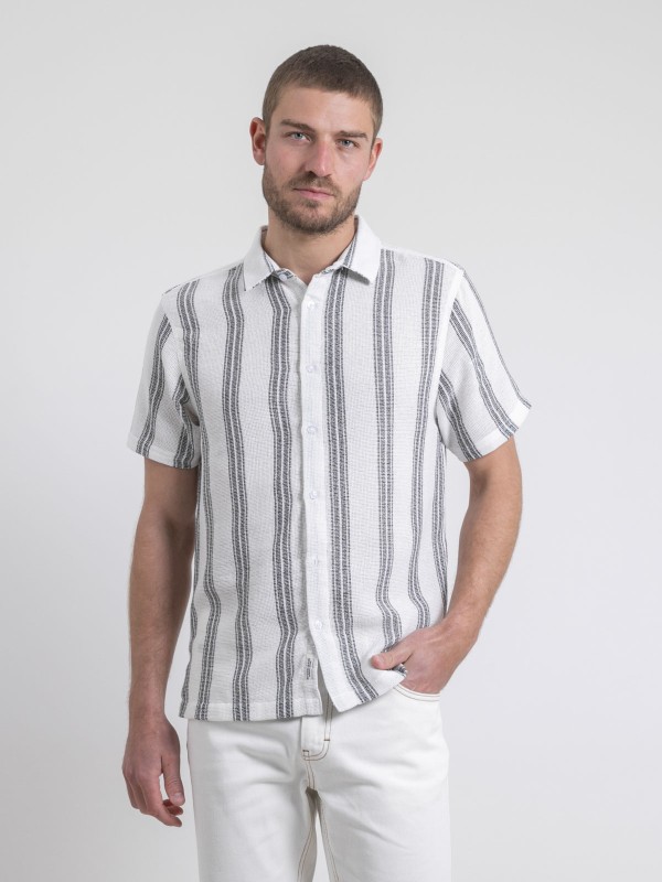 Chemise manches courtes...