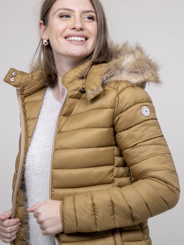 Doudoune légère capuche...