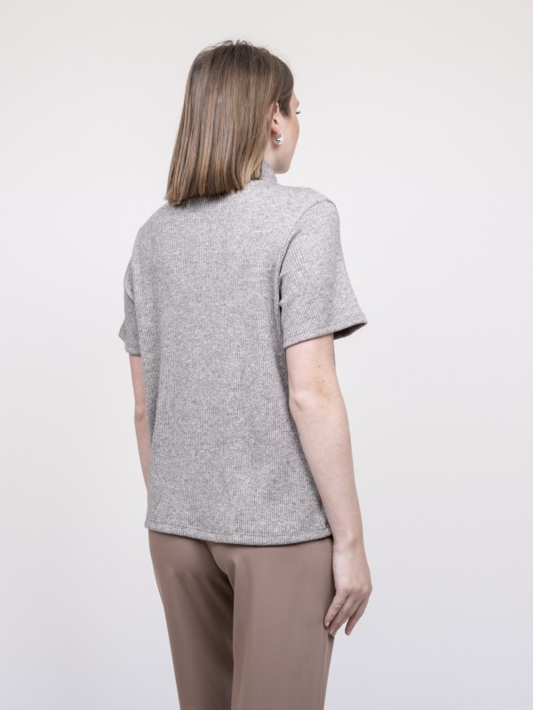 Top col roulé manche courte...