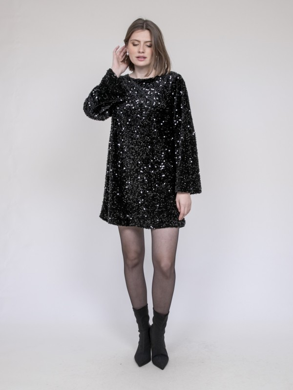 Robe courte à sequins...