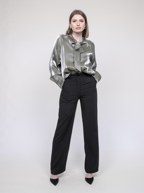 Chemise col lavallière...