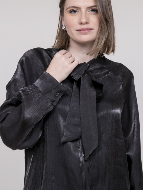 Chemise col lavallière...