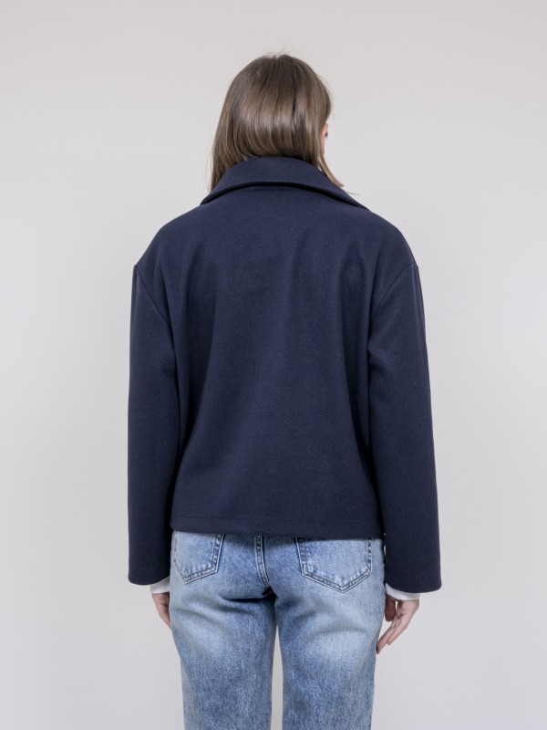 Veste courte effet laine...