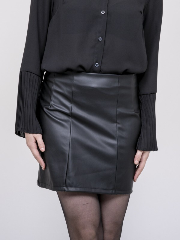 Jupe courte droite en...