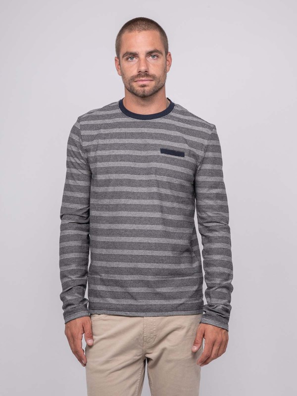 T-shirt manches longues...