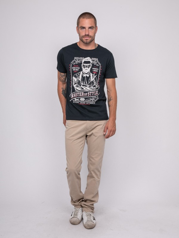 T-shirt manches courtes...