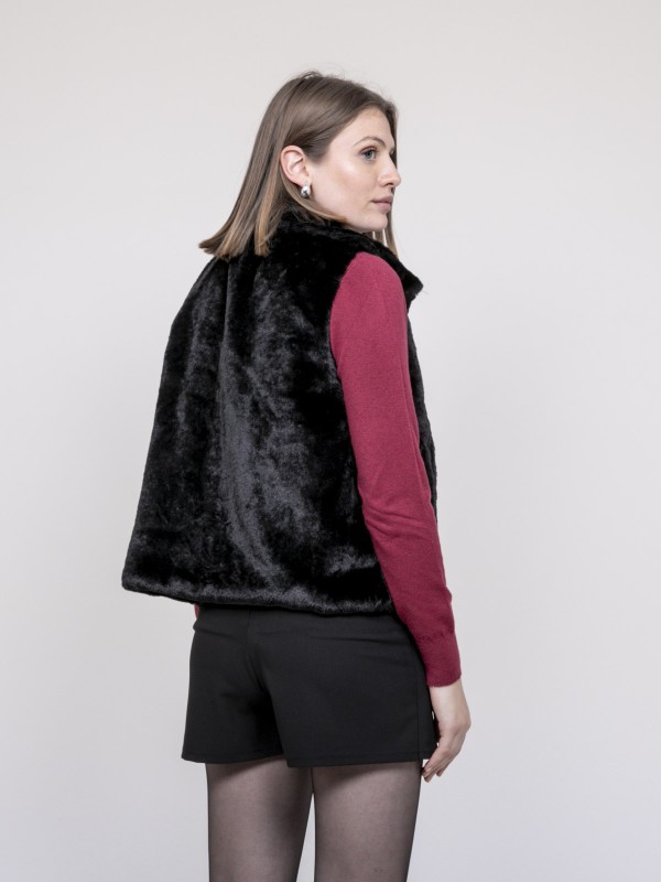 Veste sans manche fausse...