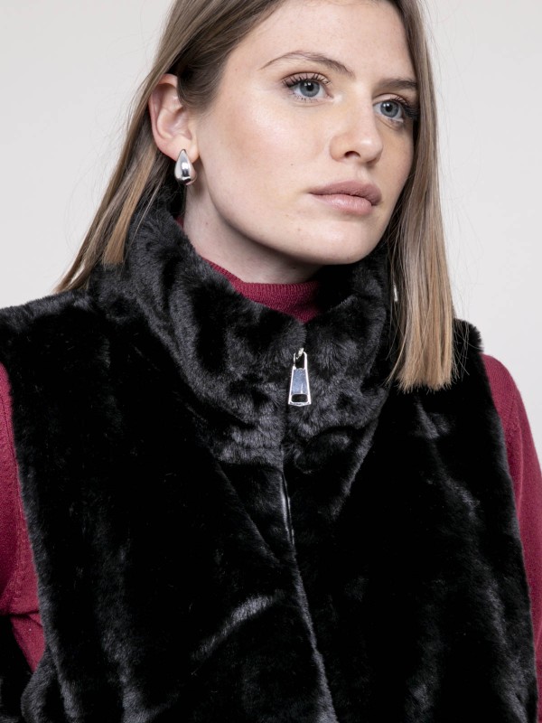 Veste sans manche fausse...