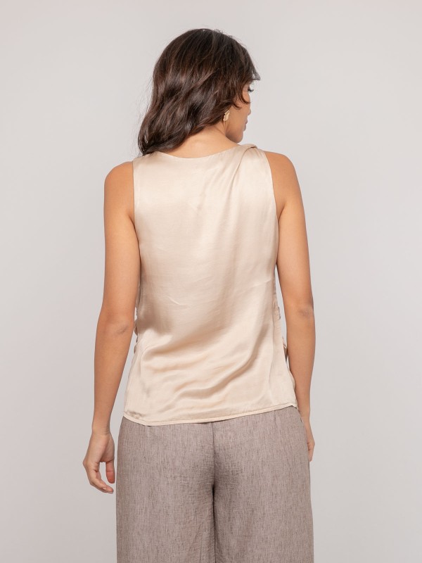 Top sans manches effet...