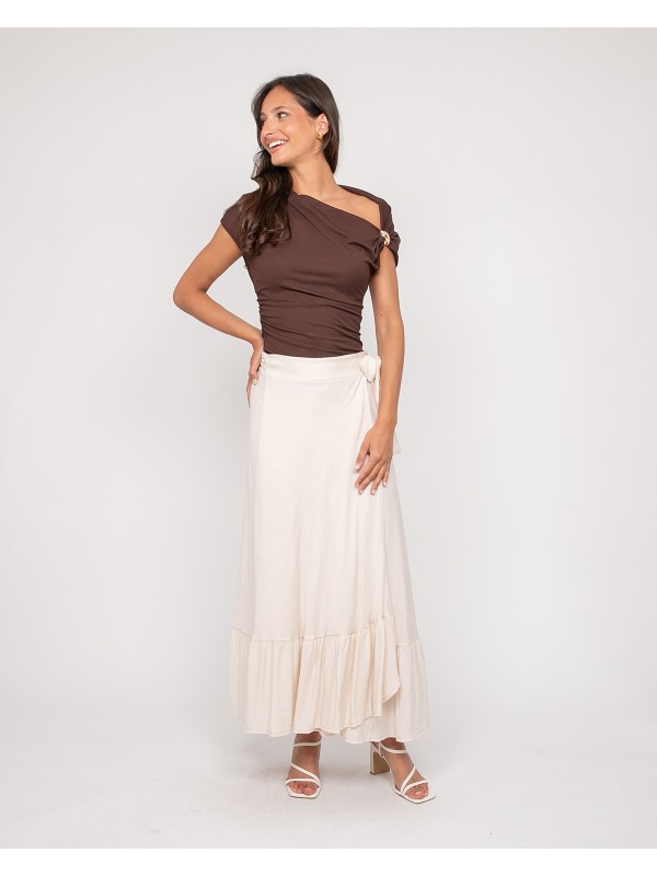 Top drapé avec bijoux...