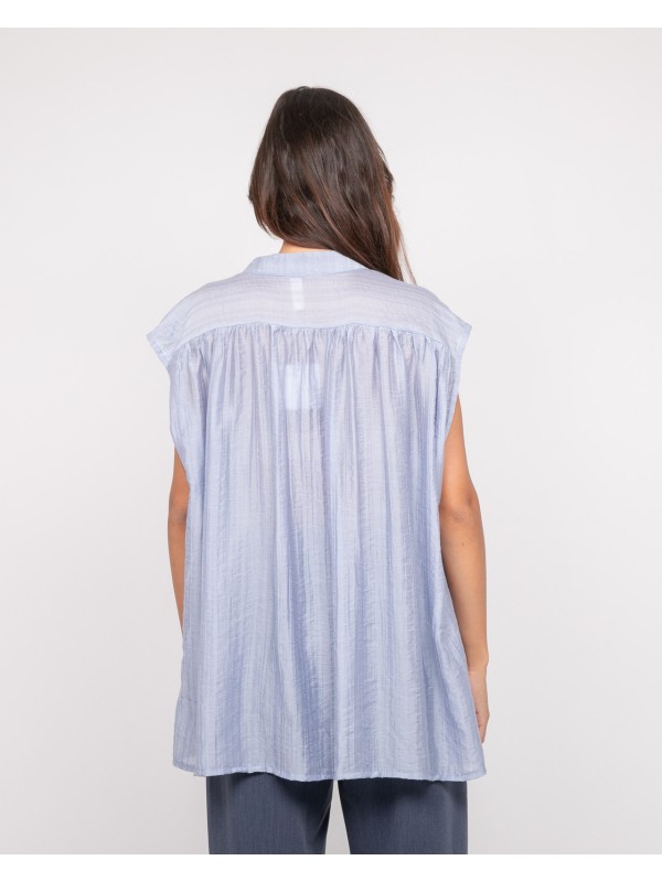 Chemisier sans manches...