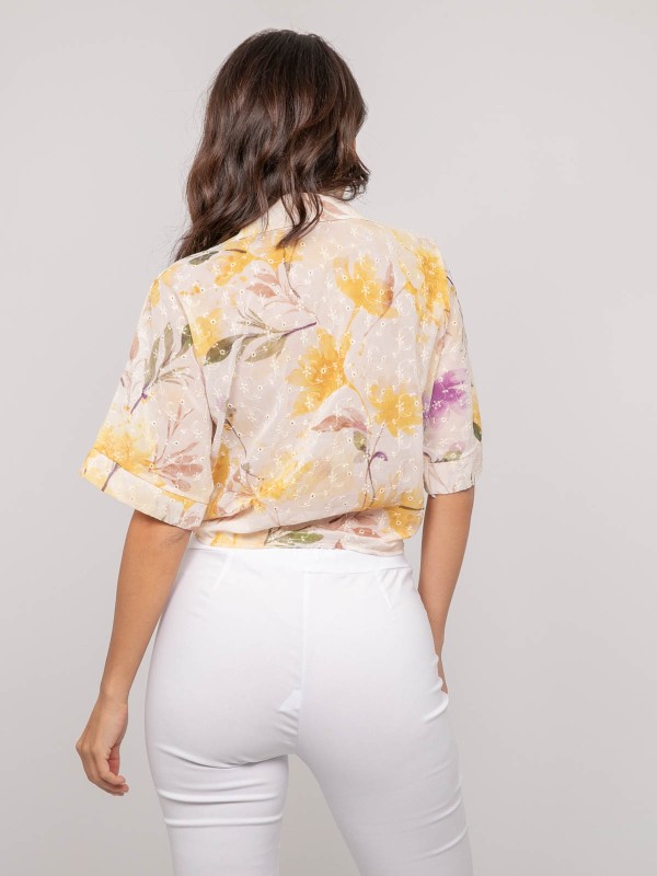 Chemise motif avec broderie...