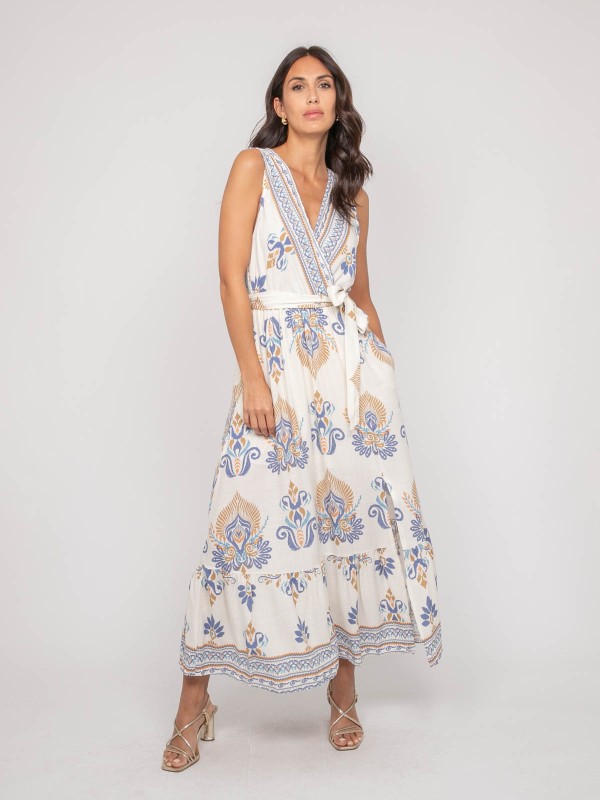 Robe sans manches motif...