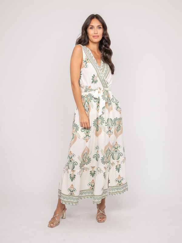 Robe sans manches motif...