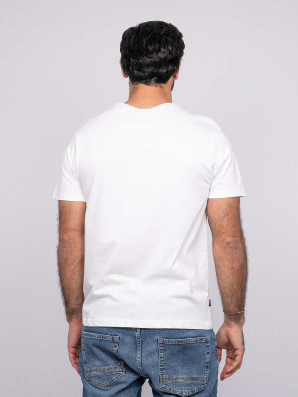 T-shirt manches courtes...