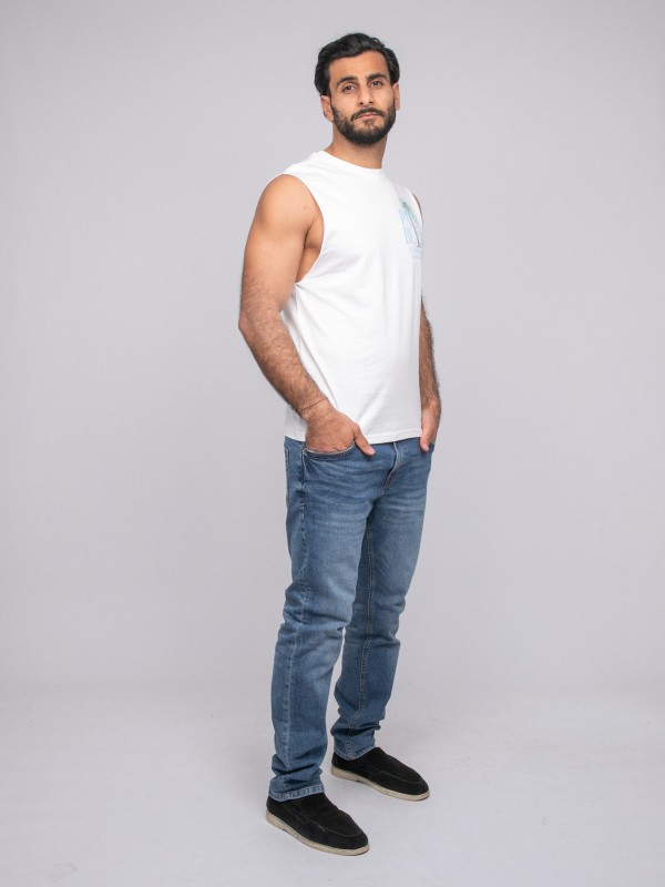 T-shirt sans manches...