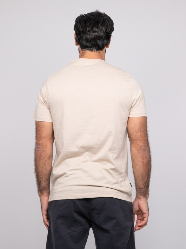 T-shirt manches courtes...