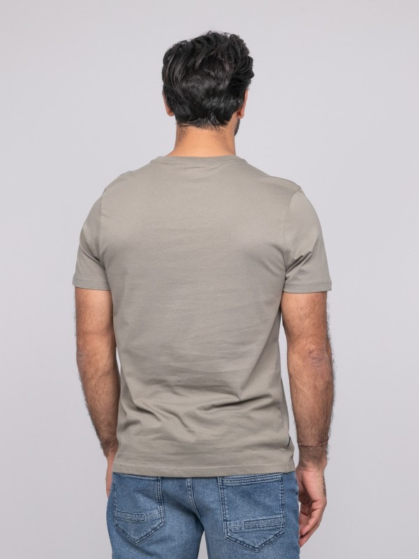 T-shirt manches courtes...