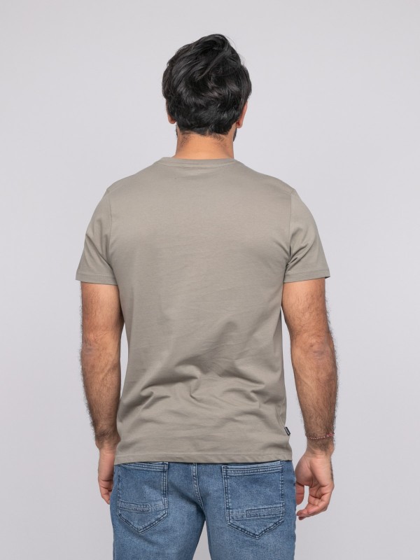 T-shirt manches courtes...