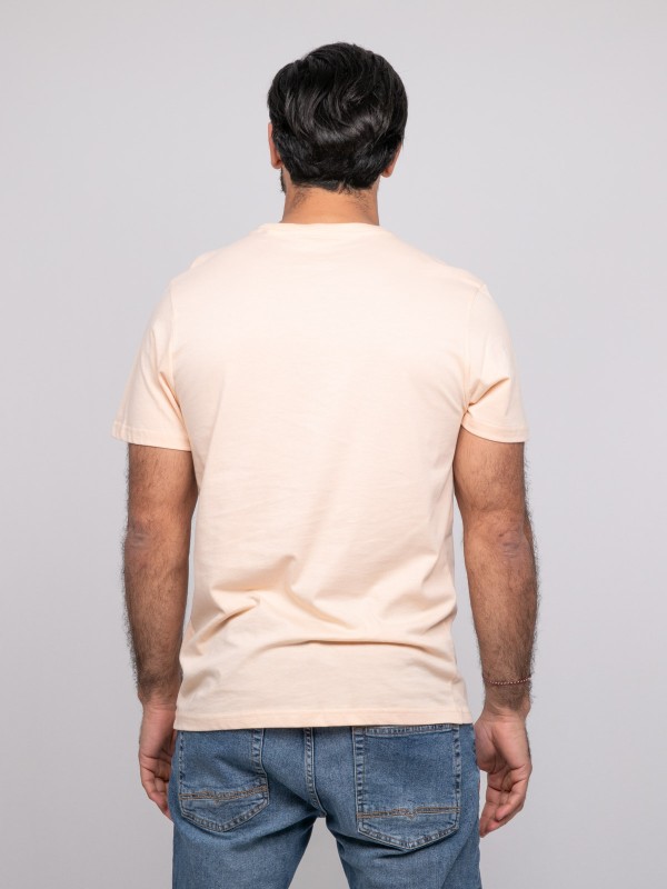 T-shirt manches courtes...