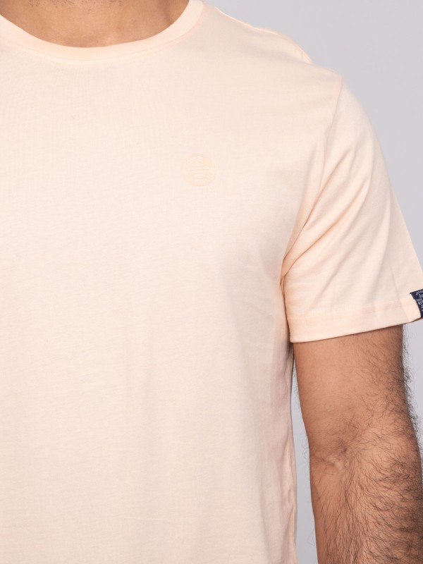 T-shirt manches courtes...