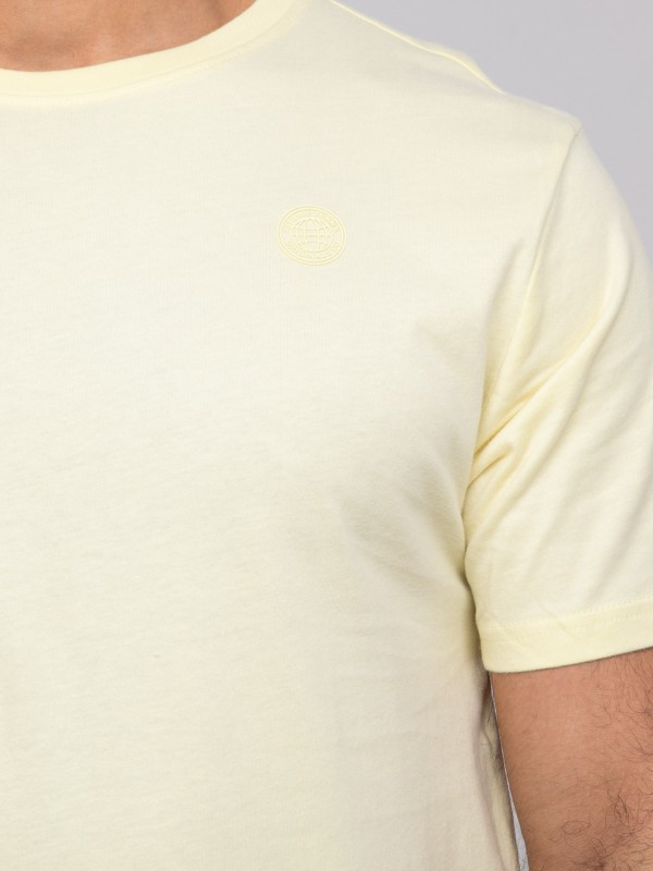 T-shirt manches courtes...