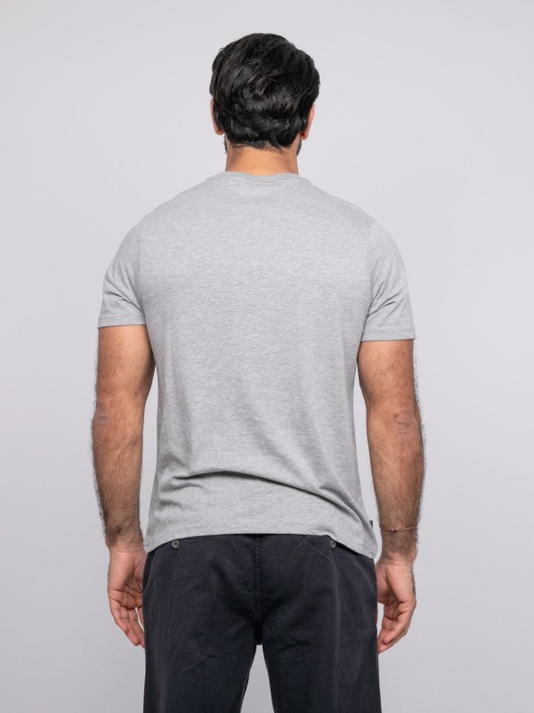 T-shirt manches courtes...